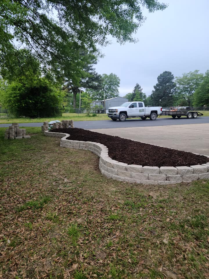 Landscaping team in El Dorado